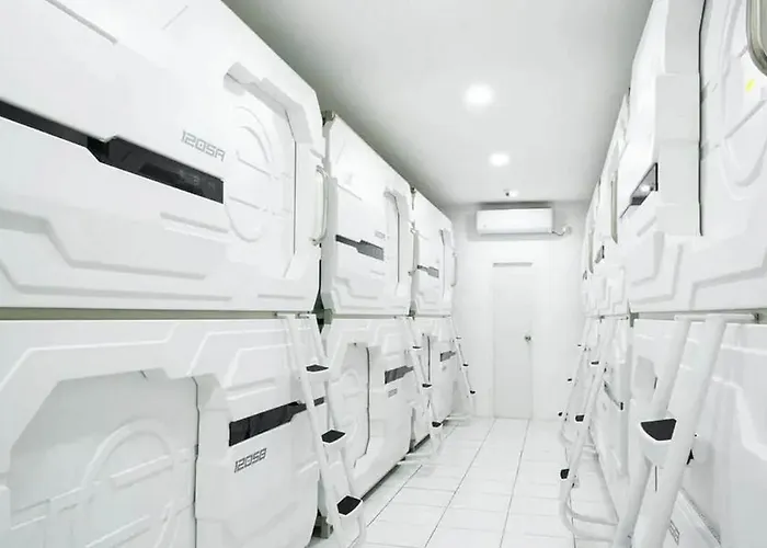 Reddoorz Hostel Near Taman Puring Jakarta